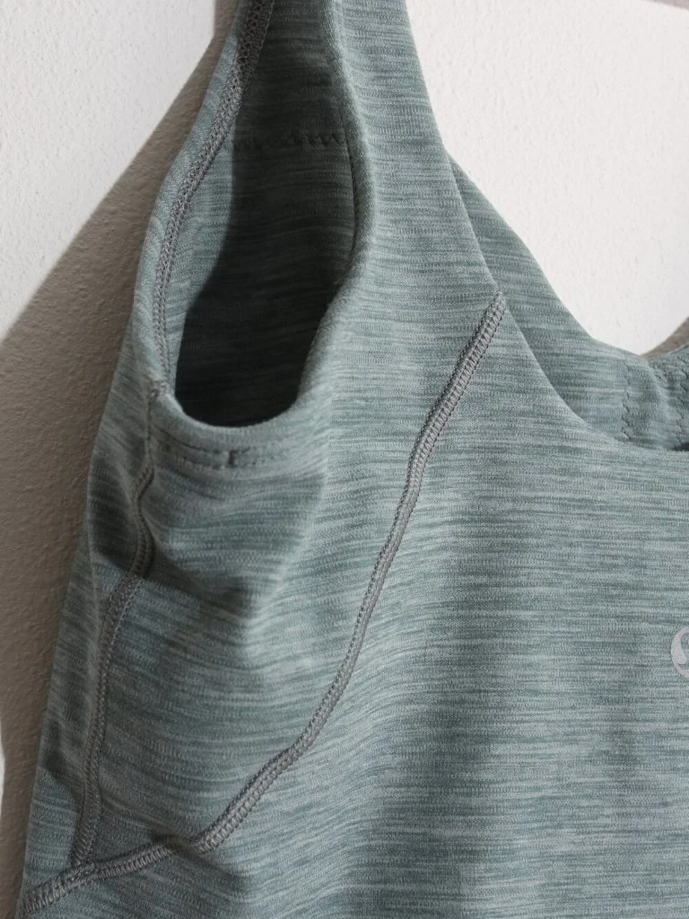 Lululemon Align Tank Crop Top Heathered Tidewater Teal Nulu Built-In Bra Size 8